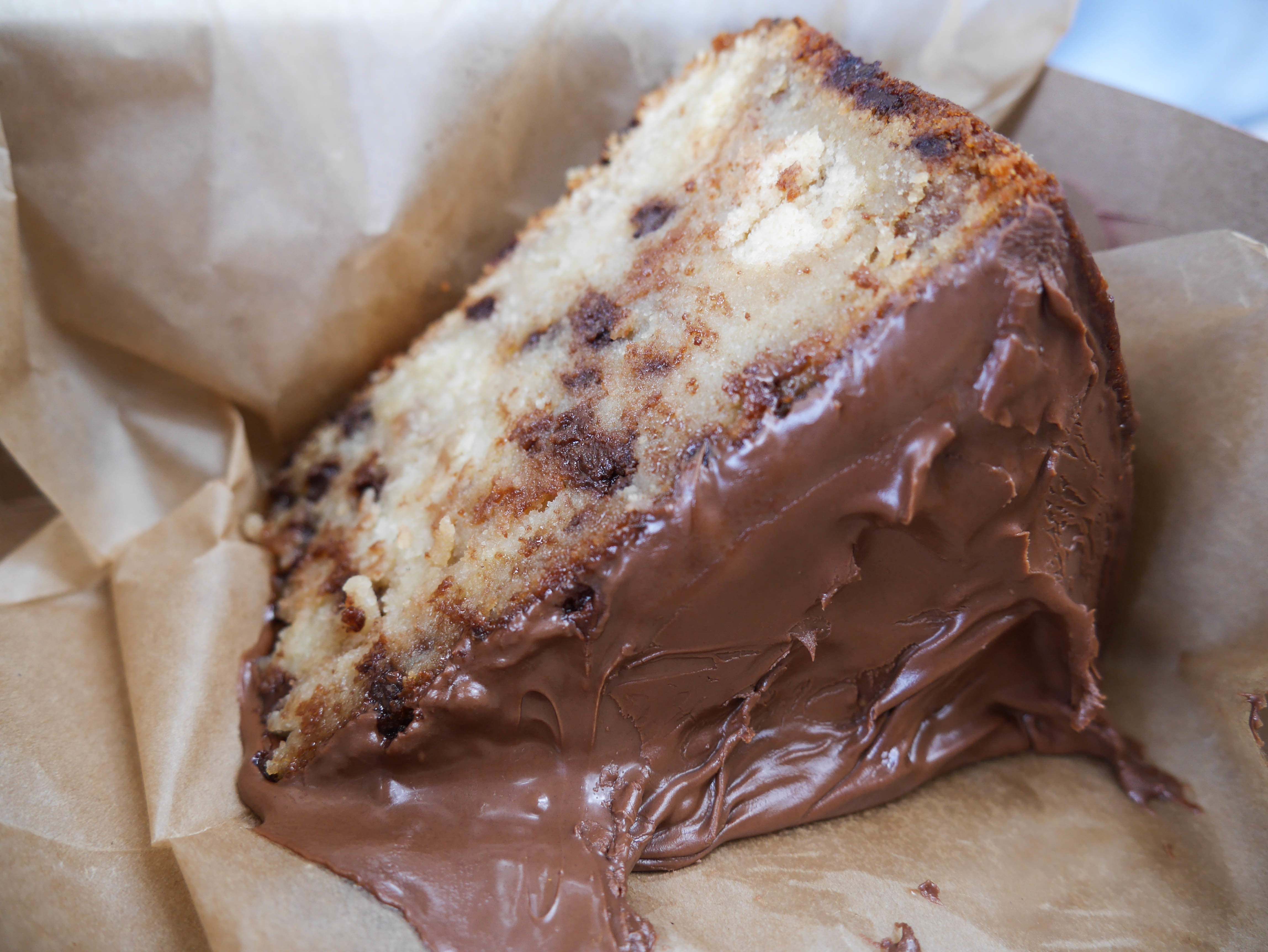 Little Cupcake Bakeshop - banana nutella cake