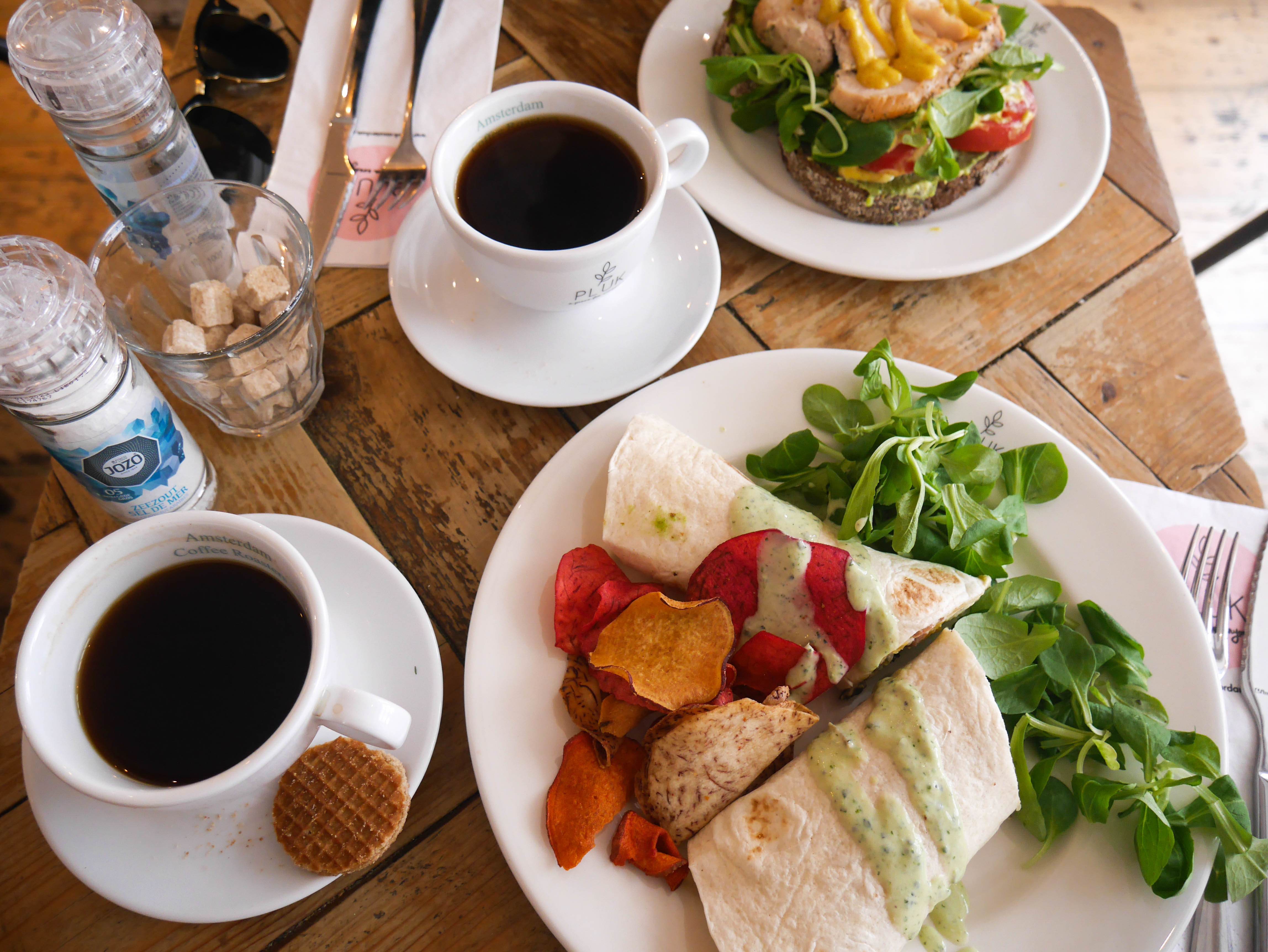 Pluk Amsterdam - veggie wrap