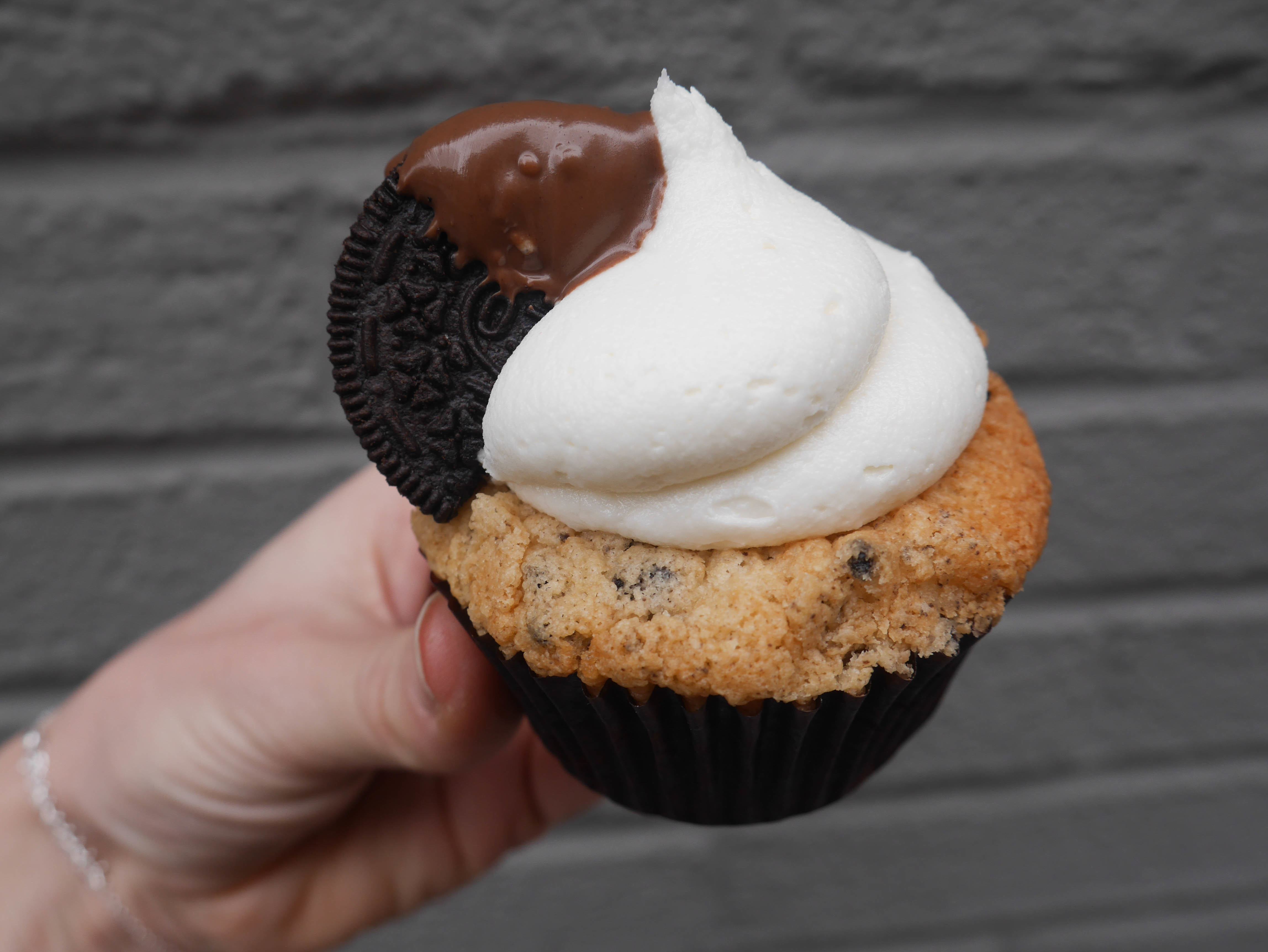 City Cakes - Cookies 'n Dream cupcake