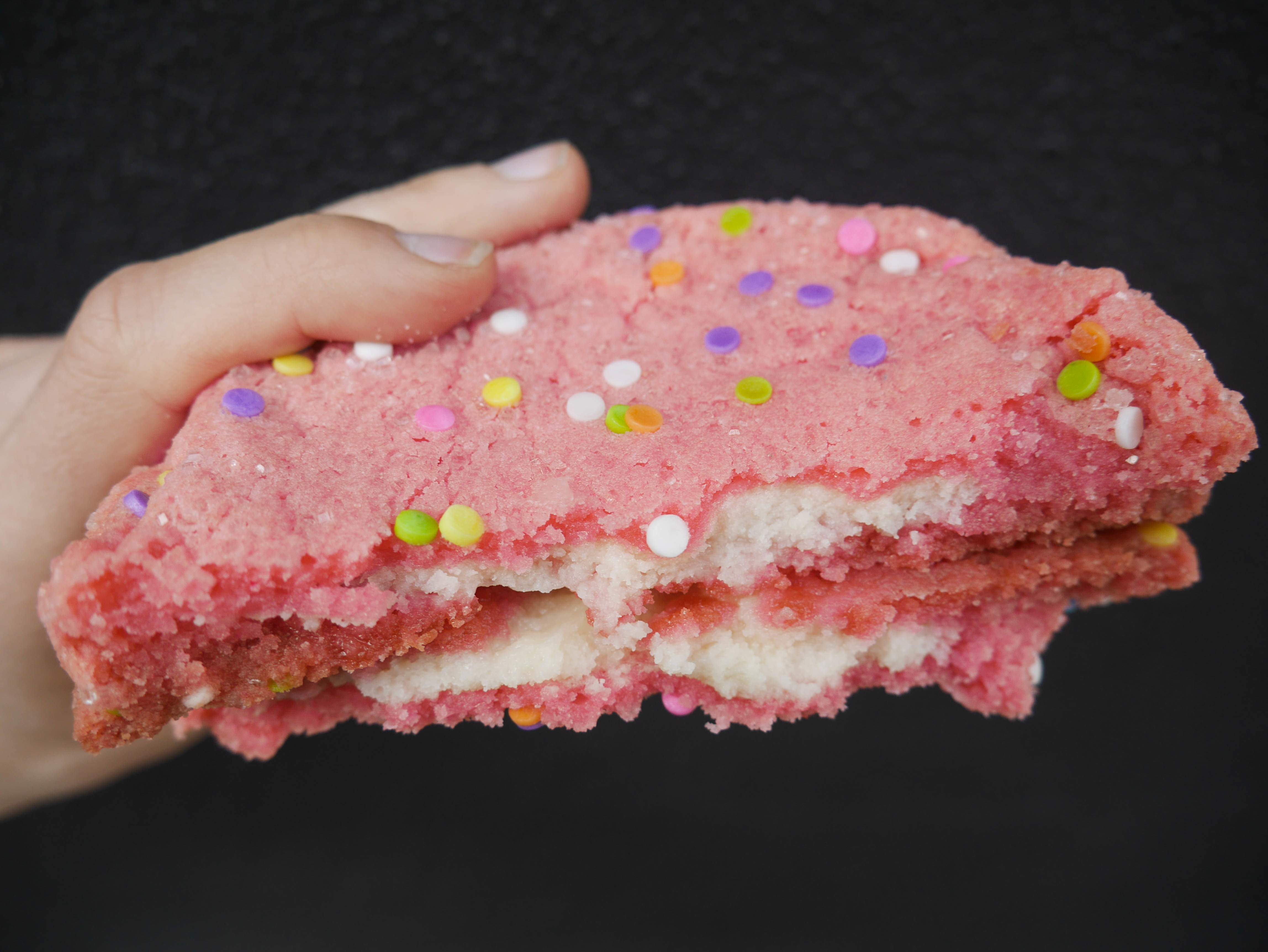City Cakes - pink velvet cookie