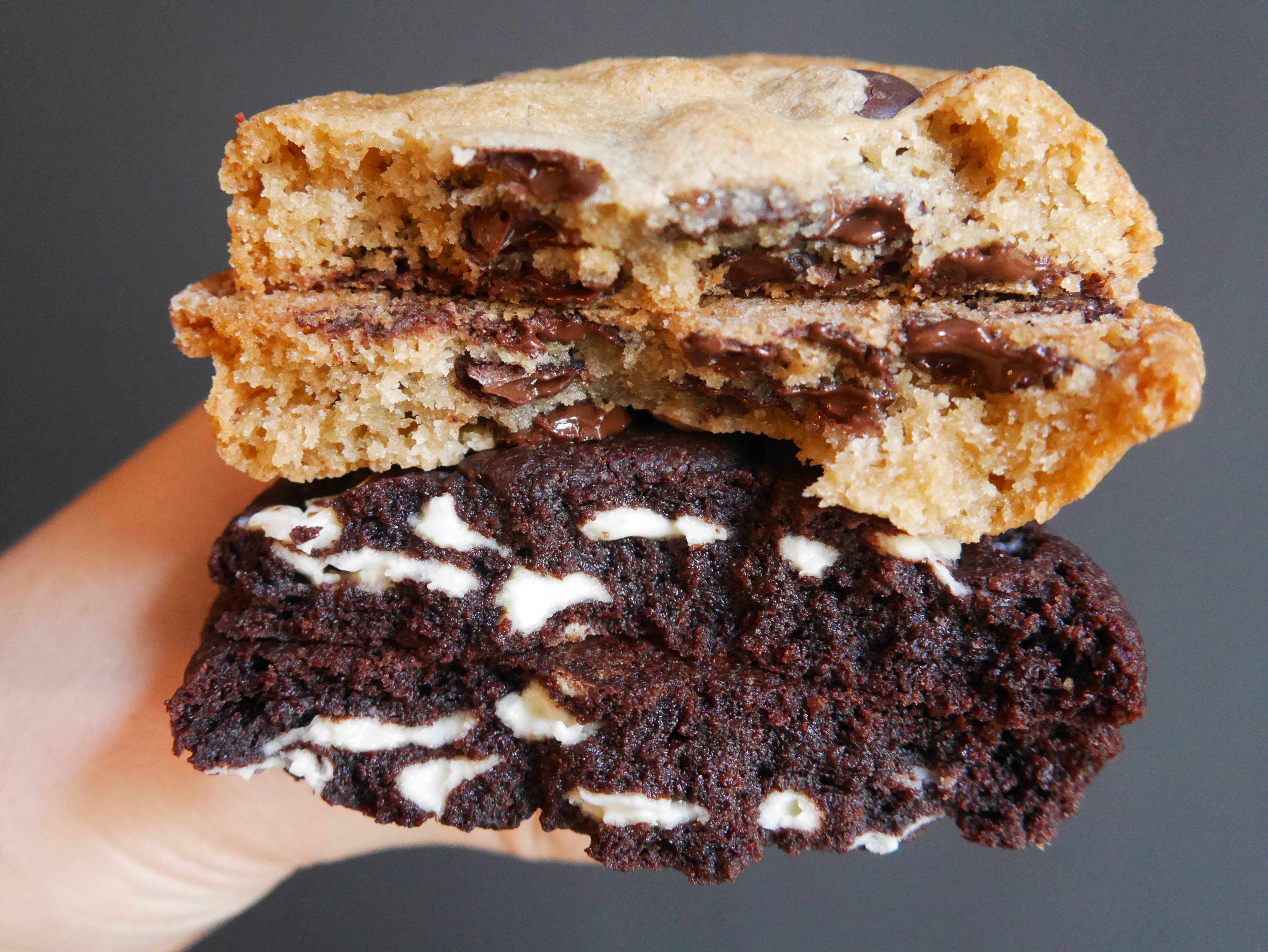 Sea salt and chocolate amsterdam - warm cookies