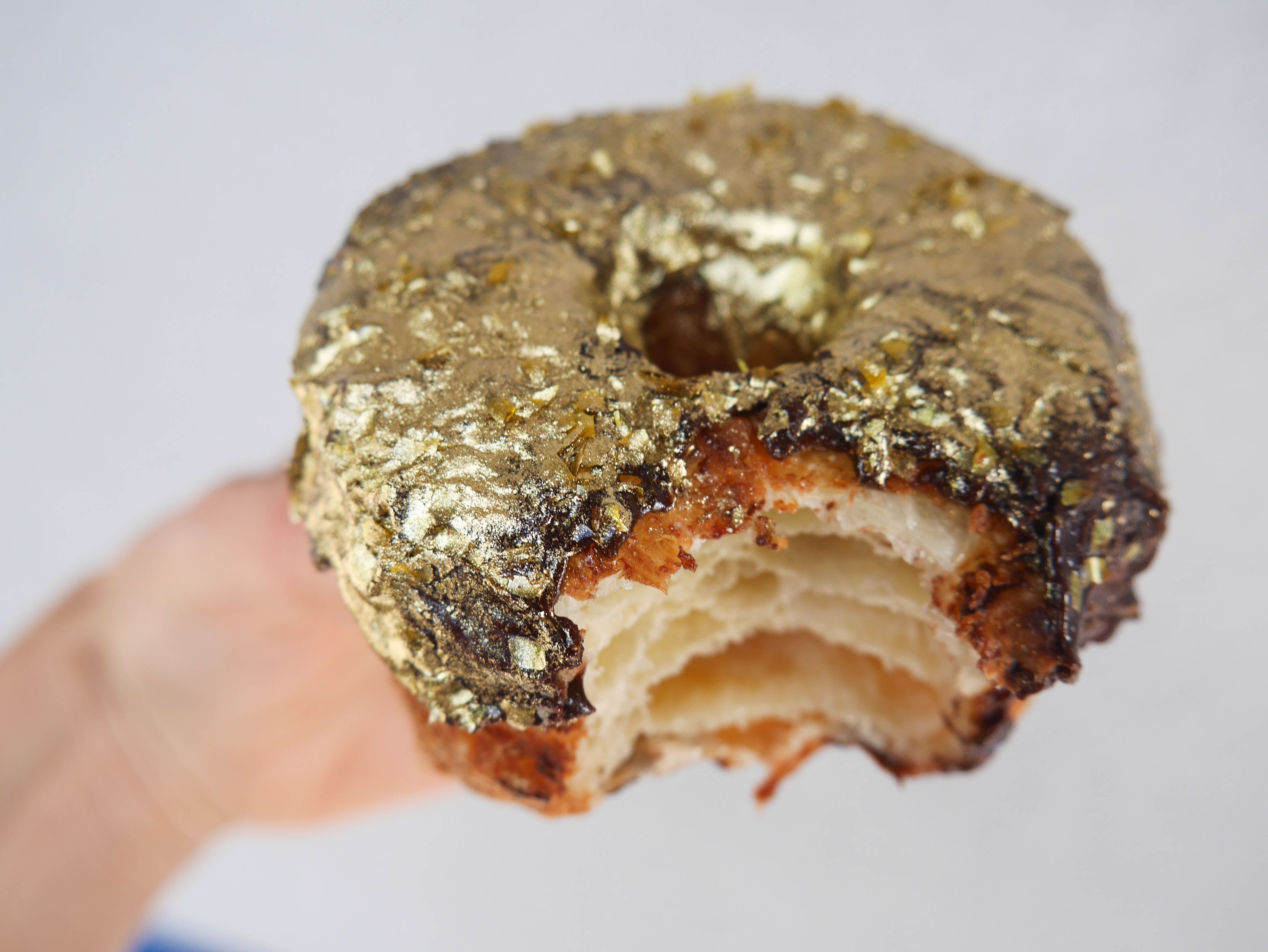 Sugar & Water NYC - gold dossant