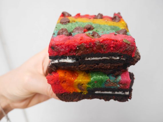 2018 new nyc desserts - rainbow brownie baked in color