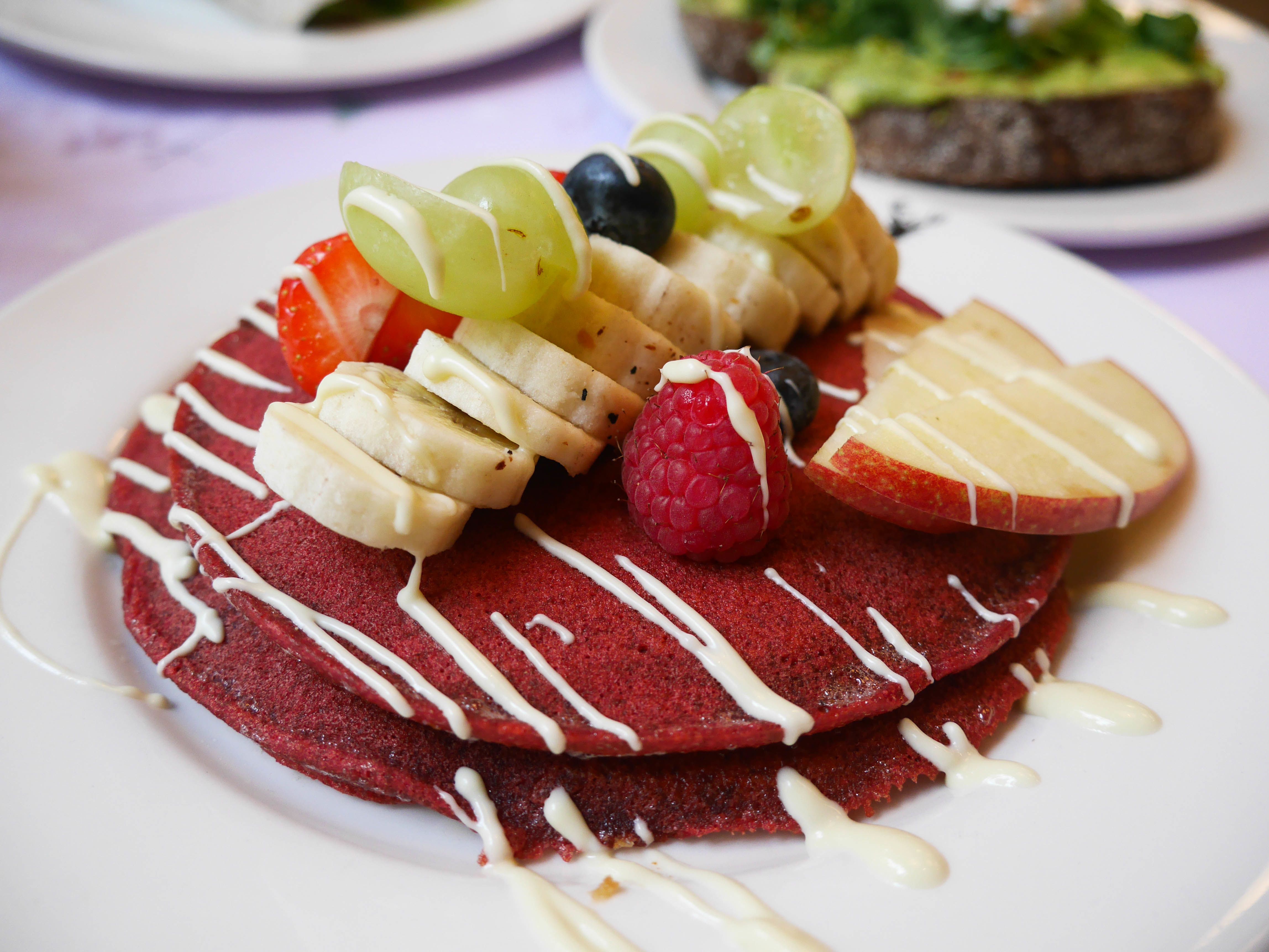 Ree7 Amsterdam - red velvet pancakes
