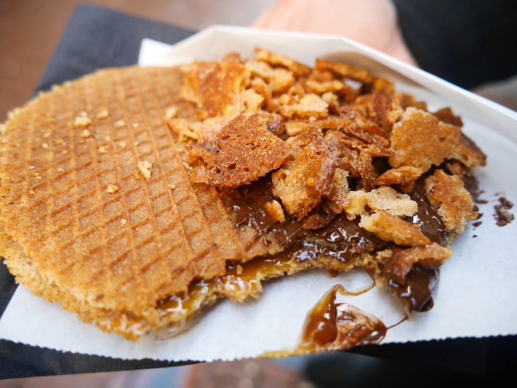 Van Wonderen Stroopwafels - stroopwaffle with kletskop