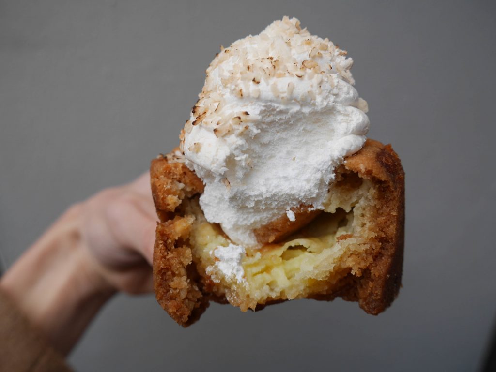 Whipped London - cookie cup pie with meringue