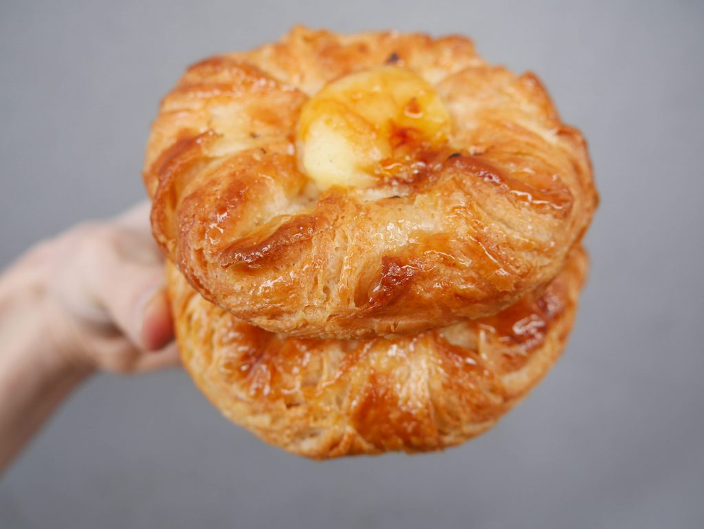 JOLT Coffee London - creme brulee danish