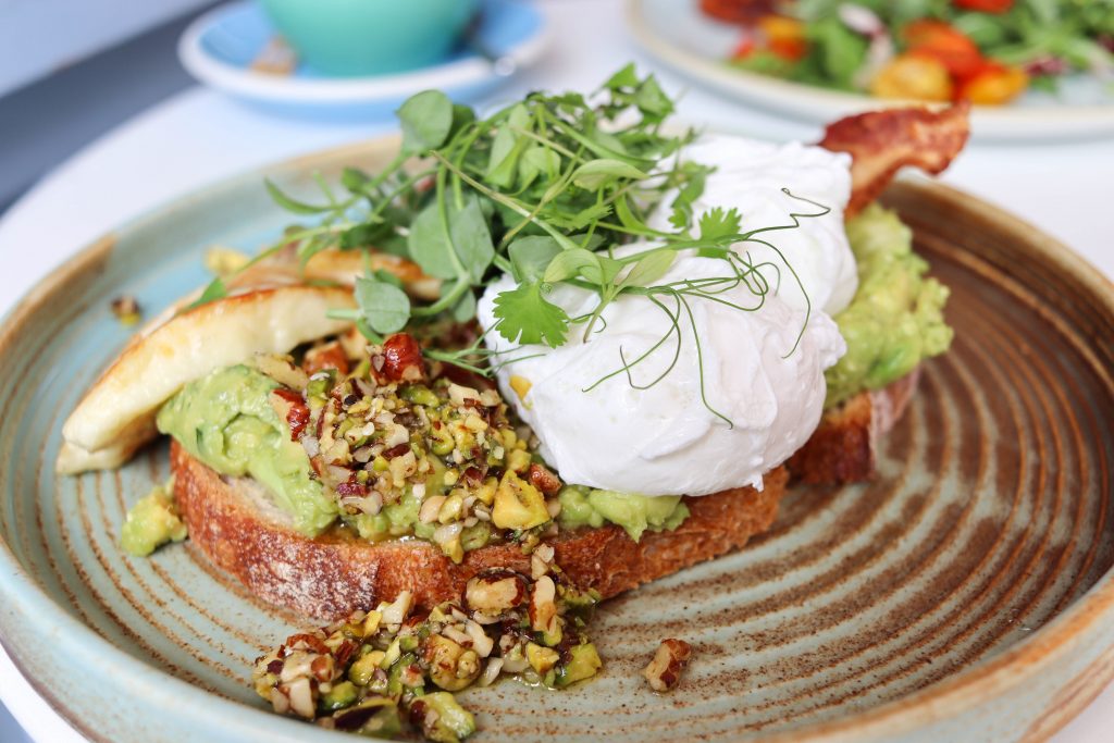 avocado toast with dukkah - Urban pantry