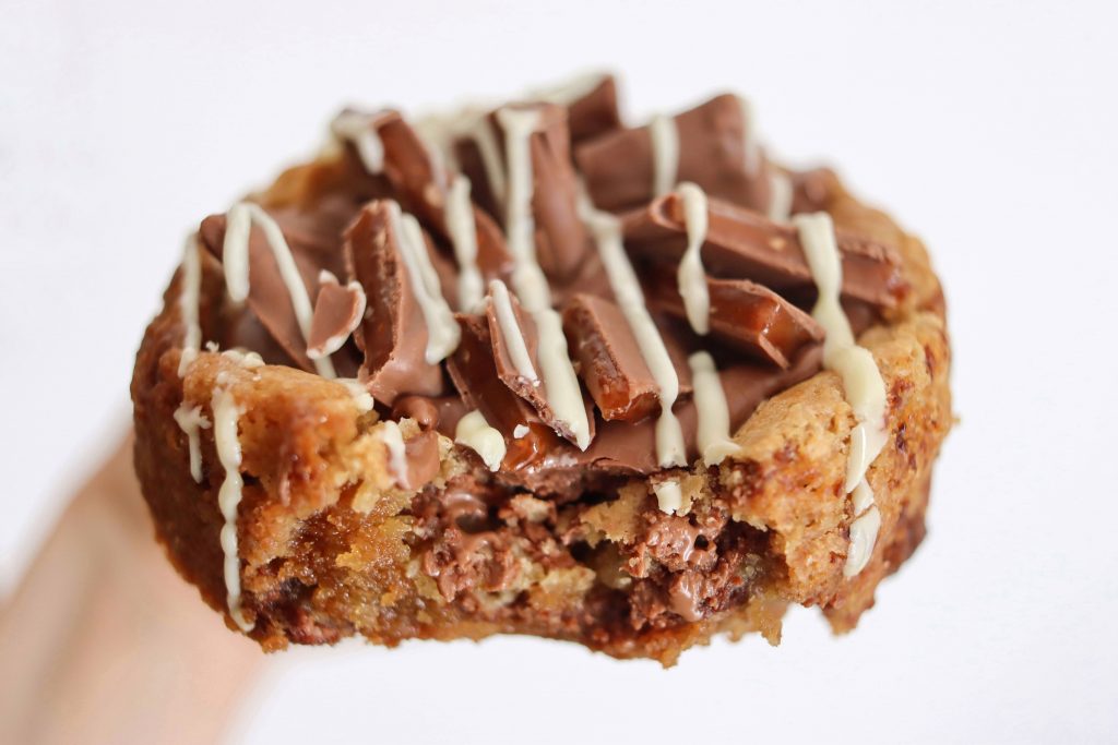 deep dish cookie - Elle's Bakery