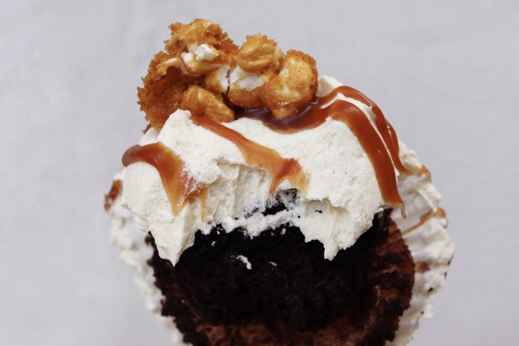 salted caramel cupcake - lily vanilly london