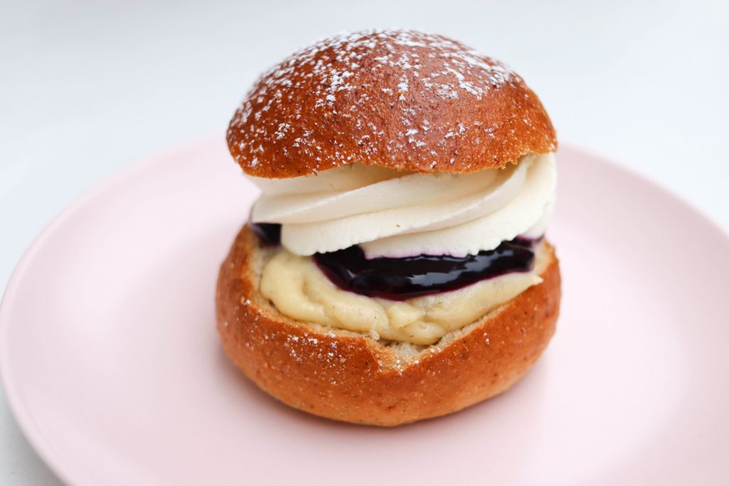 Laskiaispulla - Dunn's Bakery